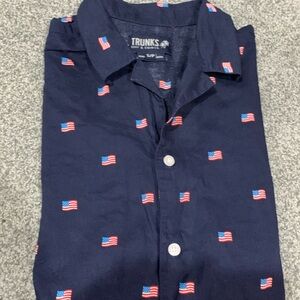 Men’s small navy American flag shirt